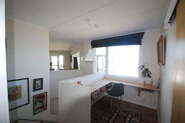 Photo of property in 36 Rakeiora Grove, Korokoro, Lower Hutt, 5012