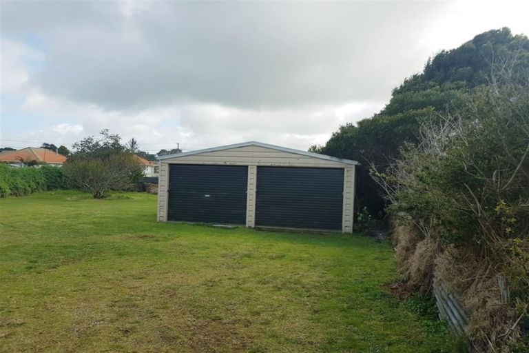 Photo of property in 24 Swiss Avenue, Gonville, Whanganui, 4501
