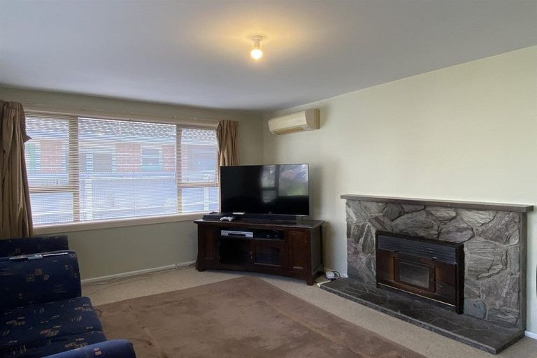 Photo of property in 11 Lochee Road, Upper Riccarton, Christchurch, 8041