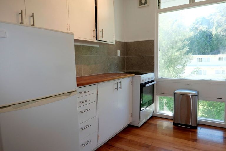 Photo of property in 45a Randwick Road, Northland, Wellington, 6012