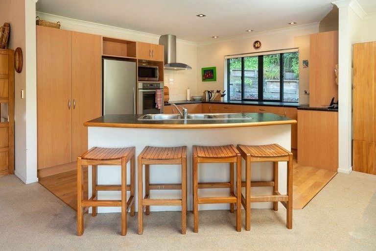 Photo of property in 4 Stoneleigh Grove, Paraparaumu, 5032