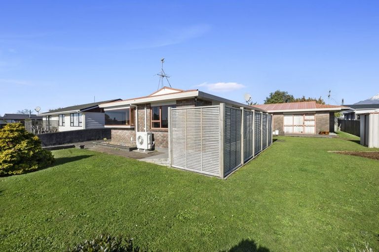 Photo of property in 1/66 Rewa Street, Inglewood, 4330