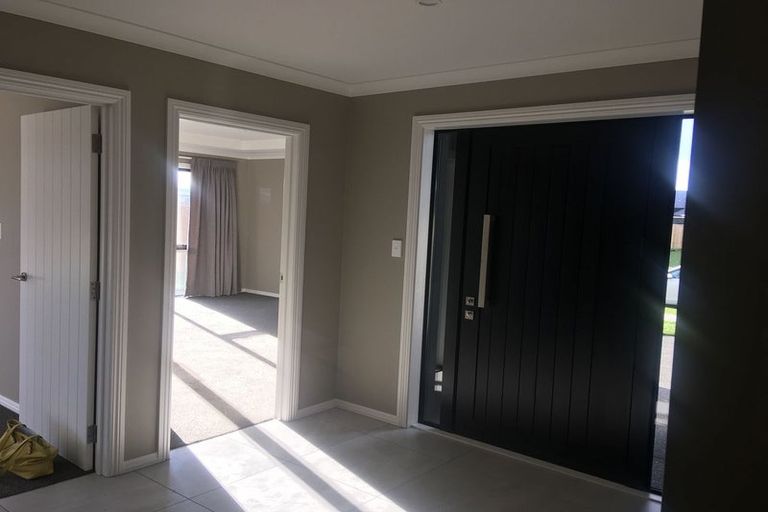 Photo of property in 64 Watkins Drive, Rangiora, 7400