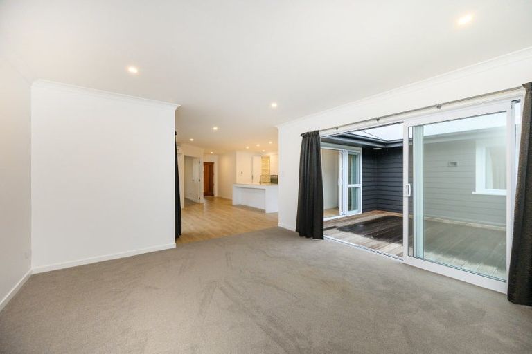 Photo of property in 29 Freedom Drive, Kelvin Grove, Palmerston North, 4414