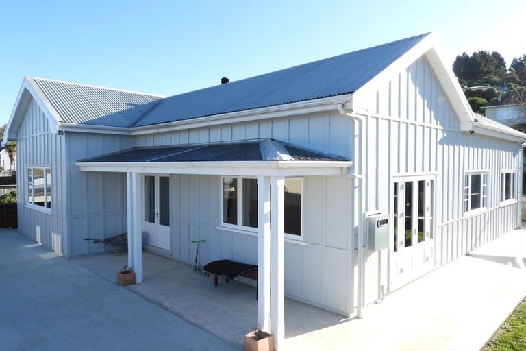 Photo of property in 16b Clyde Street, Oamaru North, Oamaru, 9400