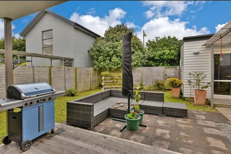 Photo of property in 65 Bruce Pulman Drive, Takanini, 2112