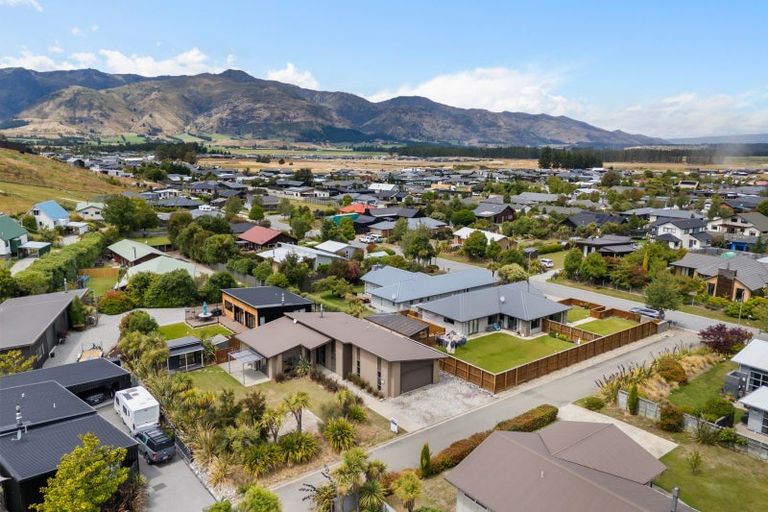 Photo of property in 23 Hewson Crescent, Lake Hawea, Wanaka, 9382