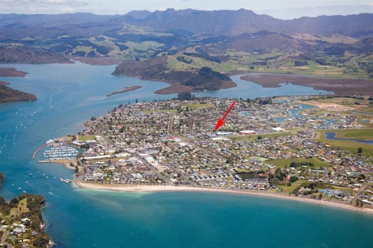 Photo of property in 1 Tudor Grove, Whitianga, 3510