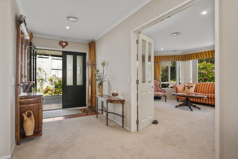 Photo of property in 12 Waterside Drive, Pyes Pa, Tauranga, 3112