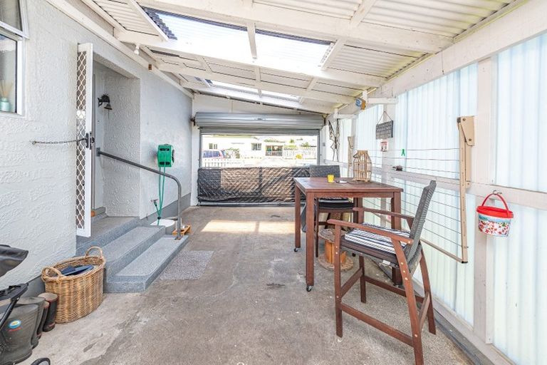 Photo of property in 27 Roberts Avenue, Aramoho, Whanganui, 4500