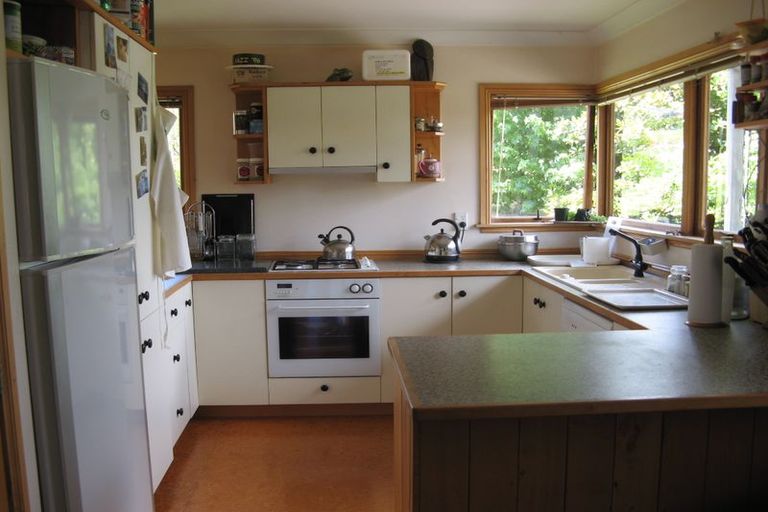 Photo of property in 91 Yorke Road, Haruru, 0204