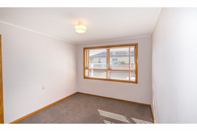 Photo of property in 32 Bournemouth Crescent, Aranui, Christchurch, 8061