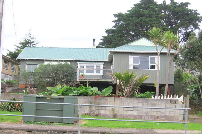 Photo of property in 81 Victory Road, Laingholm, Auckland, 0604