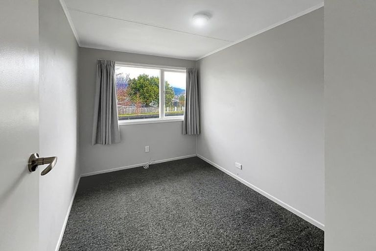 Photo of property in 17 Maria Place, Turangi, 3334