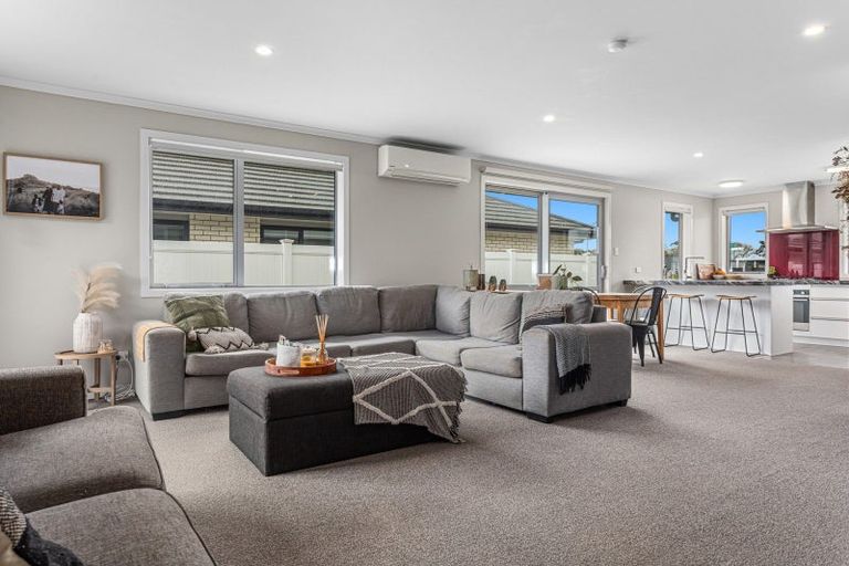 Photo of property in 15 Kakariki Drive, Coastlands, Whakatane, 3120