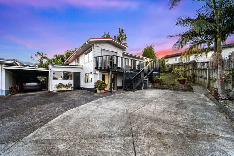 Photo of property in 327 Triangle Road, Massey, Auckland, 0614