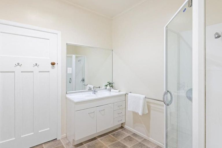 Photo of property in 153 Milton Road, Bluff Hill, Napier, 4110