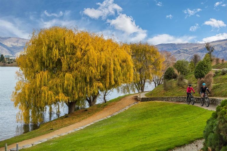 Photo of property in 77 Stone Drive, Cromwell, 9384