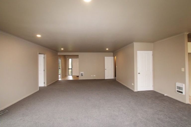 Photo of property in 2 Srah Place, East Tamaki, Auckland, 2013