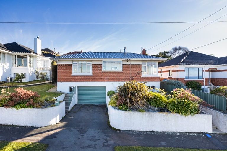 Photo of property in 154 Easther Crescent, Kew, Dunedin, 9012