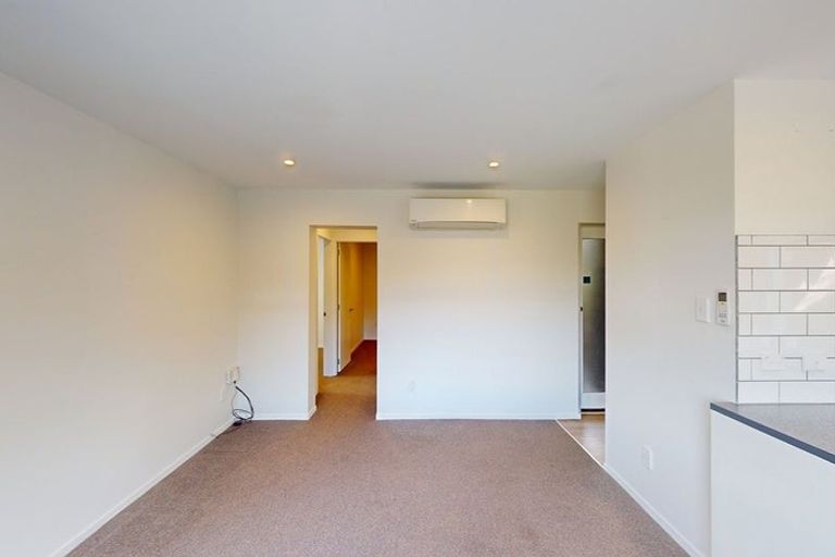 Photo of property in 2/25 Kitchener Terrace, Johnsonville, Wellington, 6037