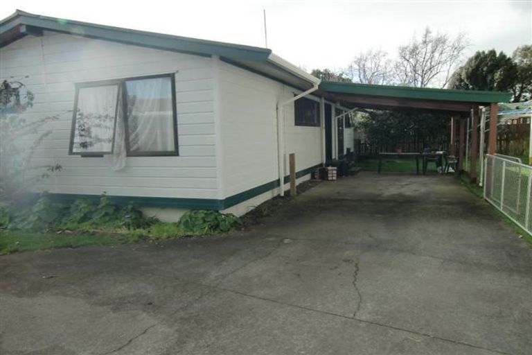 Photo of property in 6 Villa Place, Bell Block, New Plymouth, 4312
