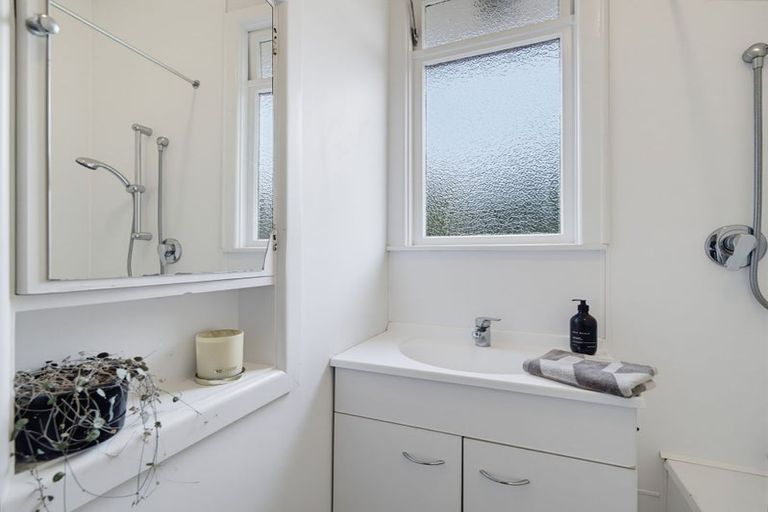 Photo of property in 120 Murdoch Road West, Raureka, Hastings, 4120