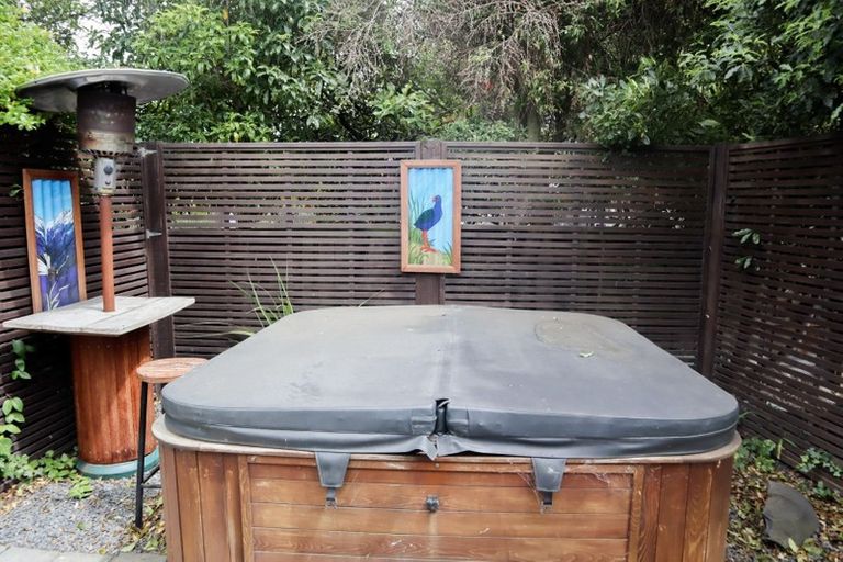 Photo of property in 3 Inwoods Road, Parklands, Christchurch, 8083