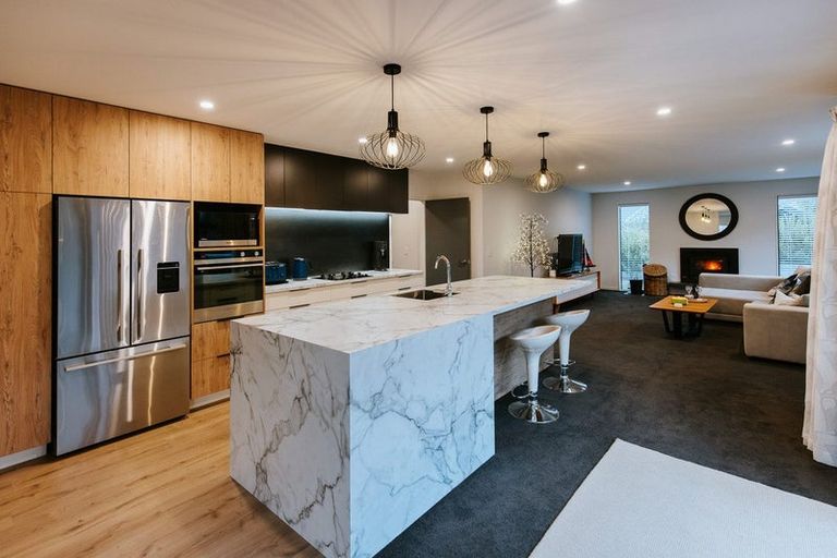 Photo of property in 24 Robrosa Street, Wanaka, 9305