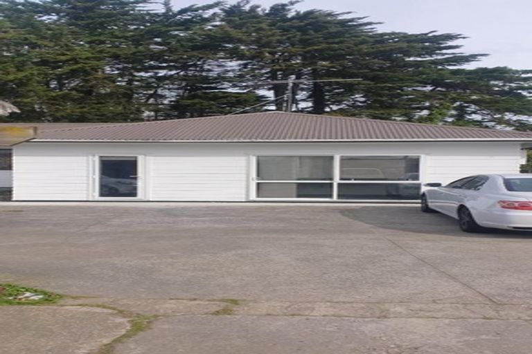 Photo of property in 8 Hill Road, Papatoetoe, Auckland, 2025