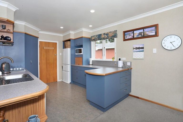 Photo of property in 38 Milne Street, Hunterville, 4730