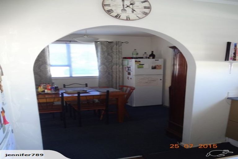Photo of property in 391 Bucklands Beach Road, Bucklands Beach, Auckland, 2012