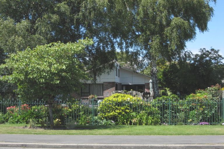 Photo of property in 16 Sylvia Street, Parklands, Christchurch, 8083