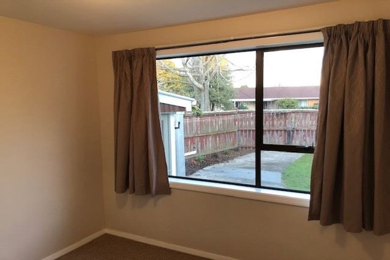 Photo of property in 45 Deepdale Street, Burnside, Christchurch, 8053