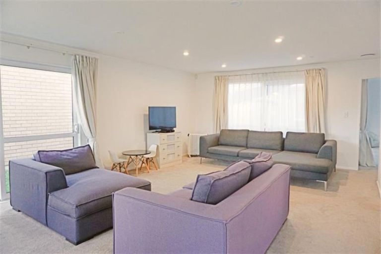 Photo of property in 8 Takahe Avenue, Takanini, 2112