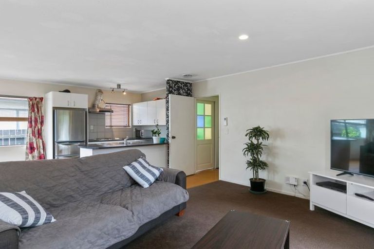 Photo of property in 22a Randwick Crescent, Moera, Lower Hutt, 5010