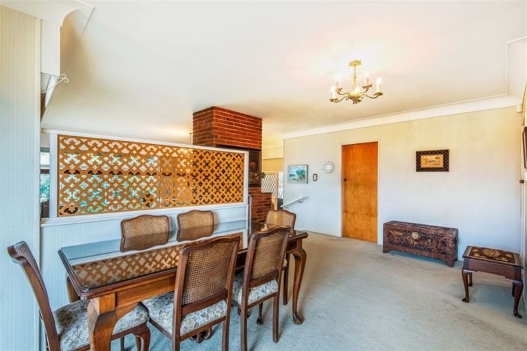 Photo of property in 9 Catalina Crescent, Forrest Hill, Auckland, 0620