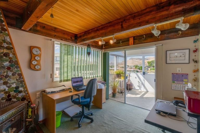 Photo of property in 65 Hillview Road, Birdlings Flat, Little River, 7591