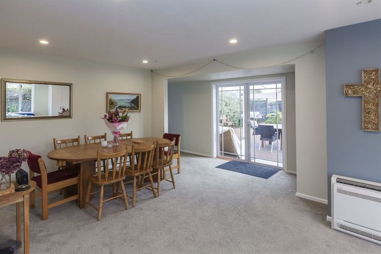 Photo of property in 27 Norwood Street, Beckenham, Christchurch, 8023