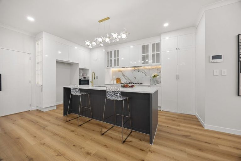 Photo of property in 35 Park Green Avenue, Rosehill, Papakura, 2113