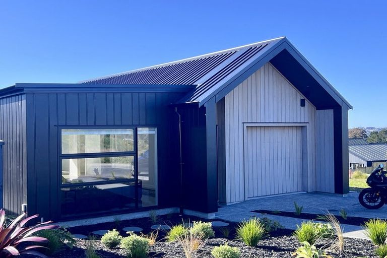 Photo of property in 43 Kikorangi Drive, Wainui, 0992