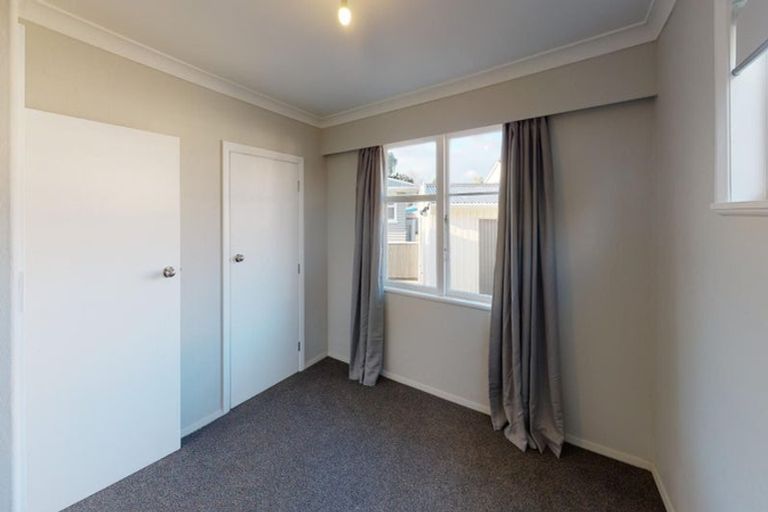 Photo of property in 8 Viscount Place, West End, Palmerston North, 4412