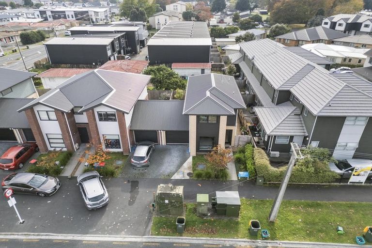 Photo of property in 1/54 Helena Road, Hillcrest, Hamilton, 3216