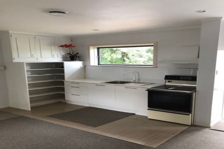 Photo of property in 2/27 Pakuranga Road, Pakuranga, Auckland, 2010