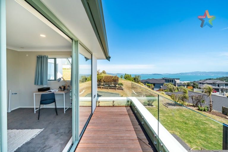 Photo of property in 109 Cypress Drive, Maungaraki, Lower Hutt, 5010