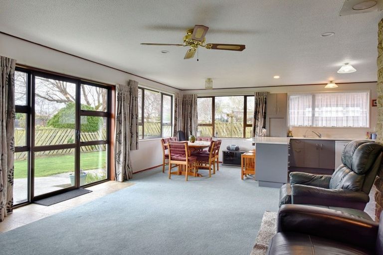 Photo of property in 5 Raeburn Place, Gore, 9710