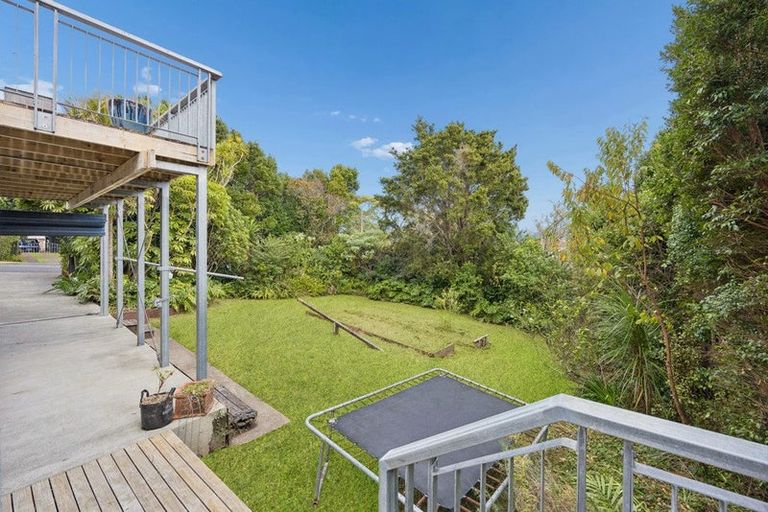 Photo of property in 3 Grendon Road, Titirangi, Auckland, 0604