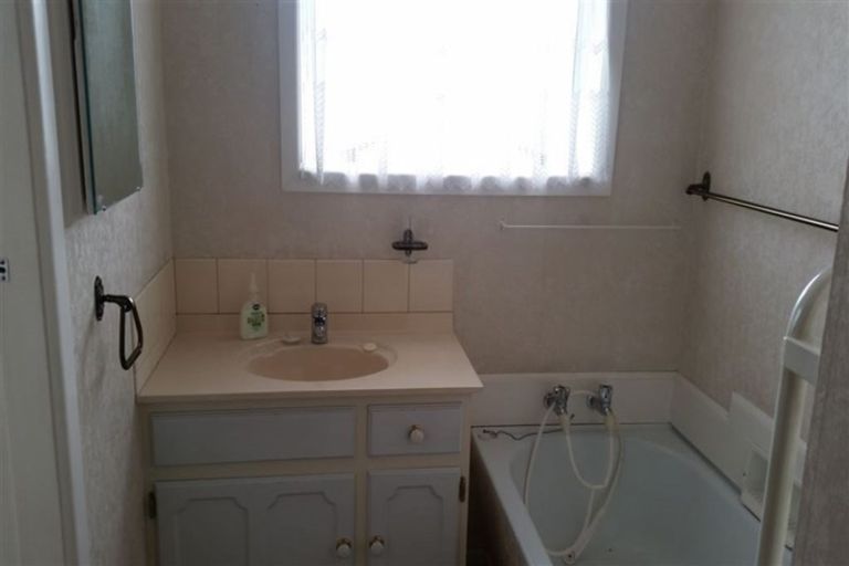 Photo of property in 8 Glenavon Place, Ilam, Christchurch, 8041