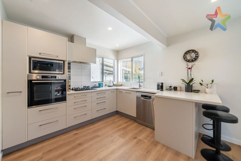 Photo of property in 4/5a Bloomfield Terrace, Hutt Central, Lower Hutt, 5010