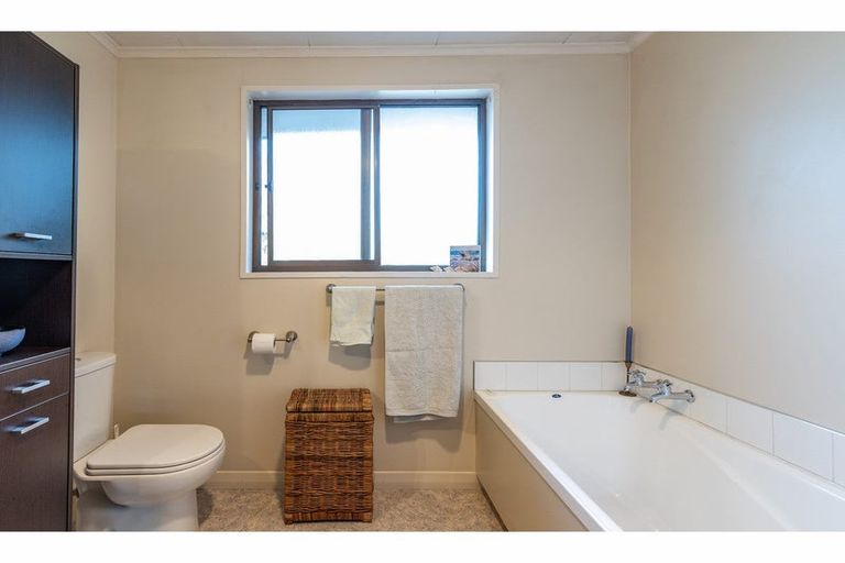 Photo of property in 212 High Street, Oxford, 7430